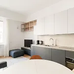 Appartement Guesthost - Stazione Sleek Milaan