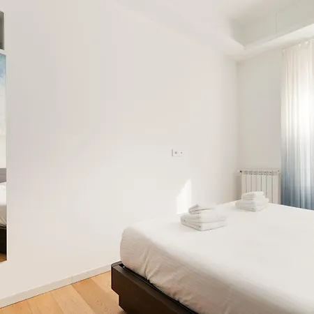 Guesthost - Stazione Sleek Mediolan